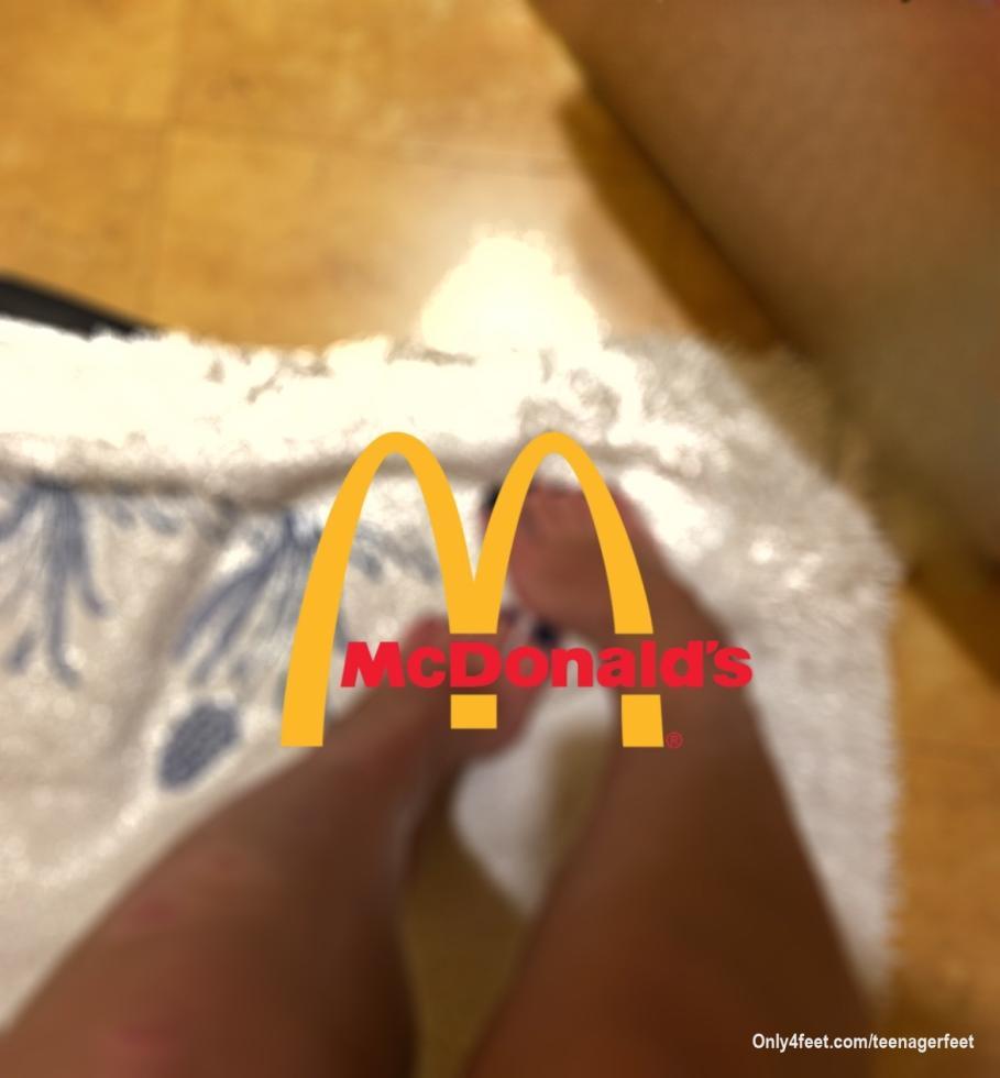 Più buoni loro o il McDonald’s?😇

Are they better than McDonald’s or not?😇