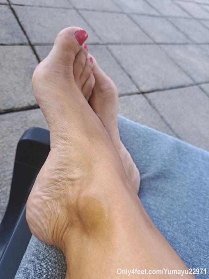 Profonda voglia d'estate!👣👣🏄‍♀️