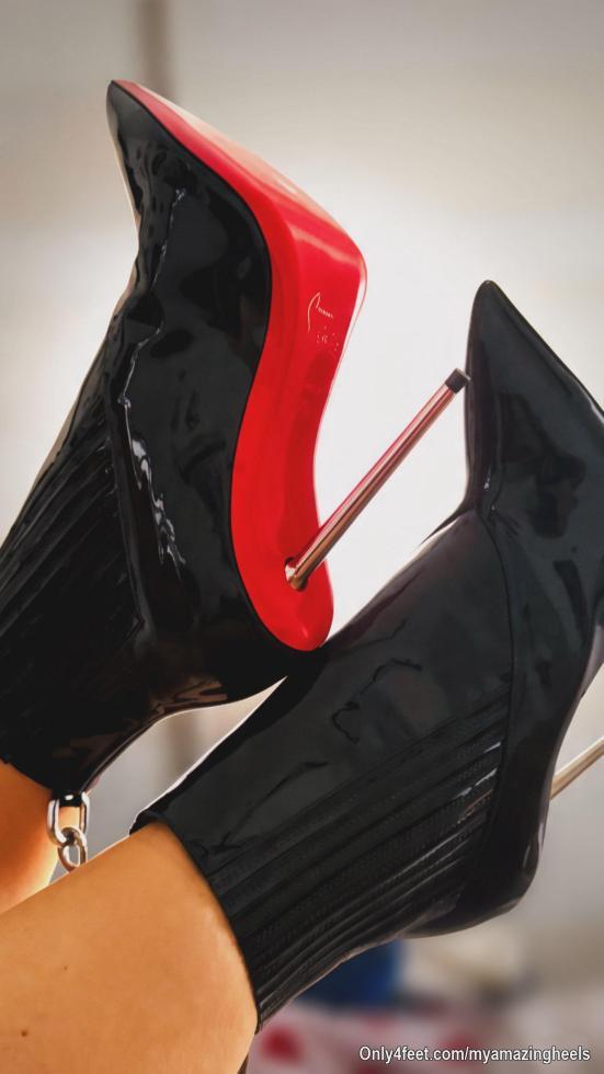 Hi, do you like my heels...? I love them! They’re perfect for playing....